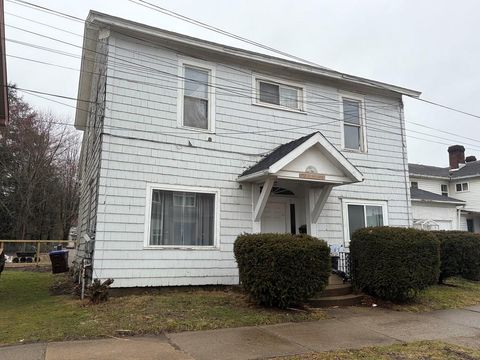 Homes For Sale - 117 North Washington St<br/> Titusville, PA 16354
