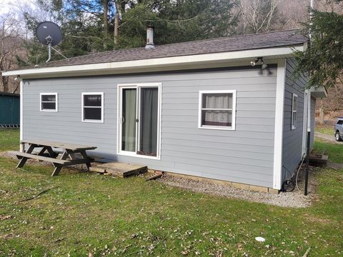 Homes For Sale - 177 Hemlock Road<br/> Kennerdell, PA 16374