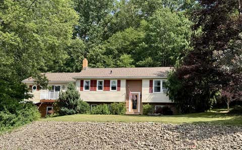 Homes For Sale - 116 Hollmarc Boulevard<br/> Franklin, PA 16323