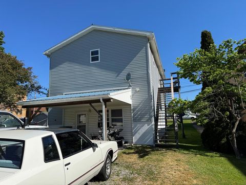 Homes For Sale - 515 East Penn Ave<br/> Knox, PA 16232