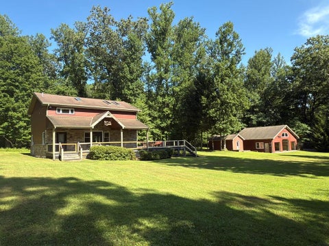 Homes For Sale - 124 Walleye Drive<br/> Kennerdell, PA 16374