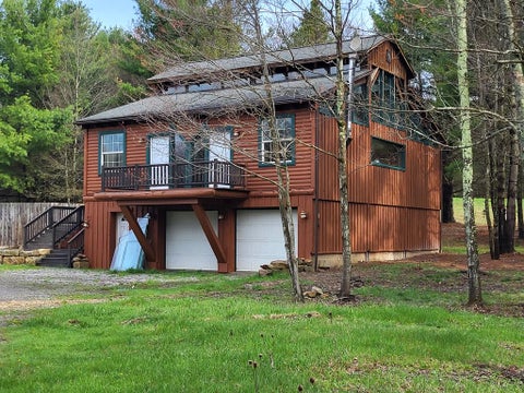 Homes For Sale - 50 Laurel Lane<br/> Leeper, PA 16233