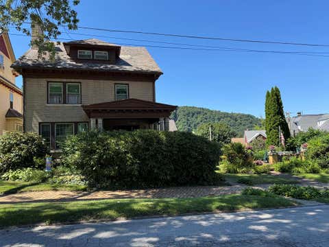 Homes For Sale - 146 W Third St<br/> Oil City, PA 16301