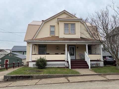 Homes For Sale - 40 Gilfillan St<br/> Franklin, PA 16323