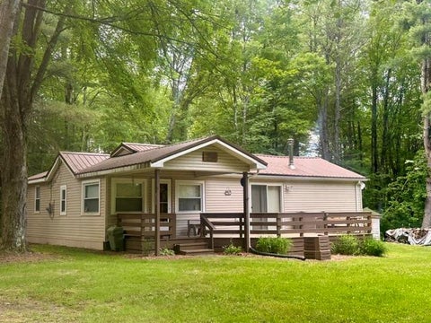 Homes For Sale - 3883 Guitonville Road<br/> Forest County, Marienville, PA 16248