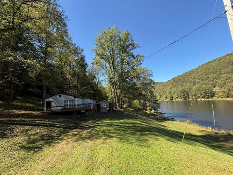 Homes For Sale - 689 Sundew Road<br/> Kennerdell, PA 16374