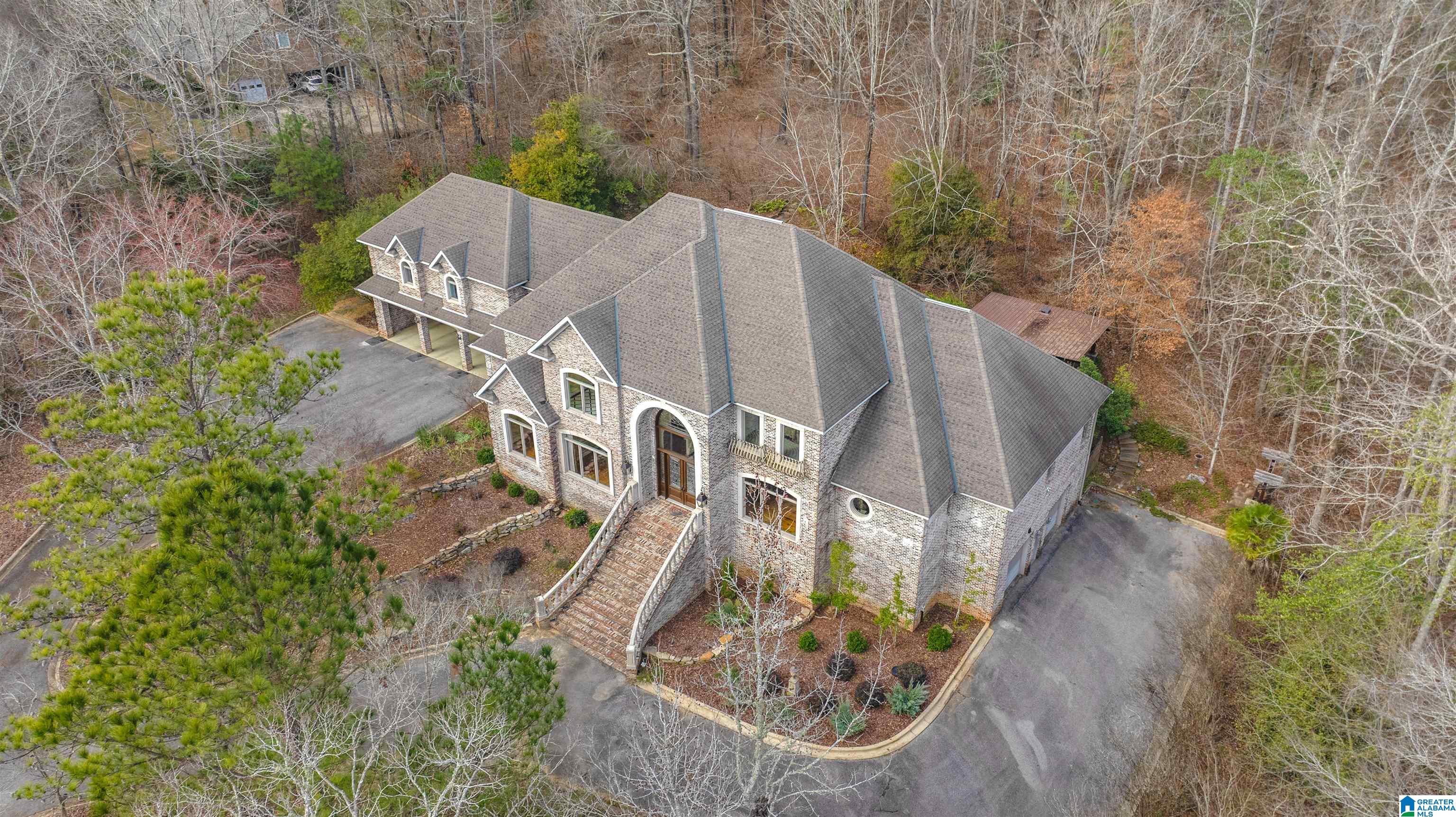 11465 WOODBANK PARKWAY