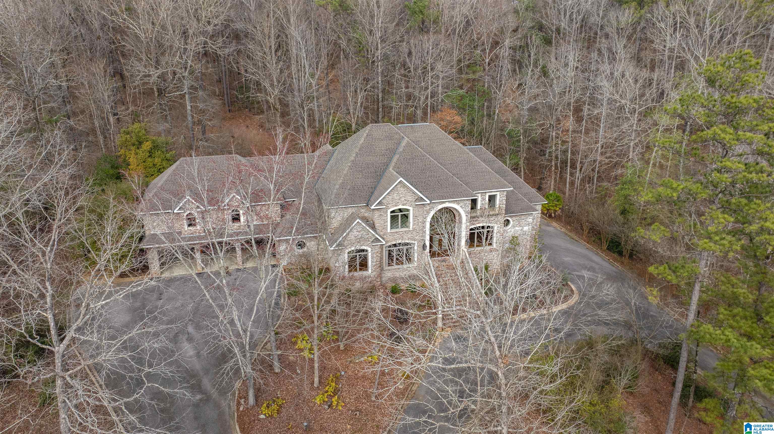 11465 WOODBANK PARKWAY