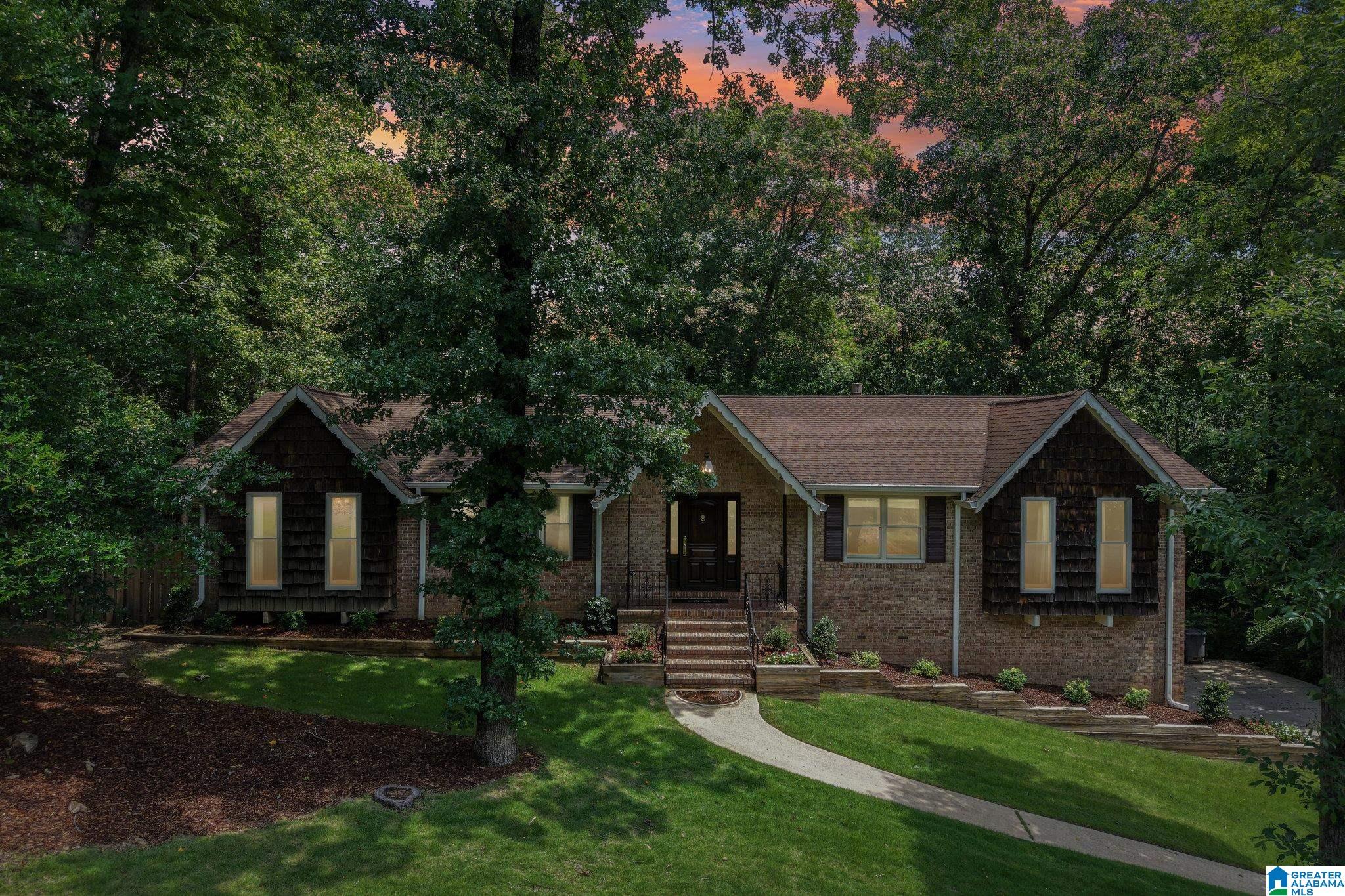 Photo 1 of 34 — 2645 FOOTHILLS DRIVE, HOOVER, AL 35226