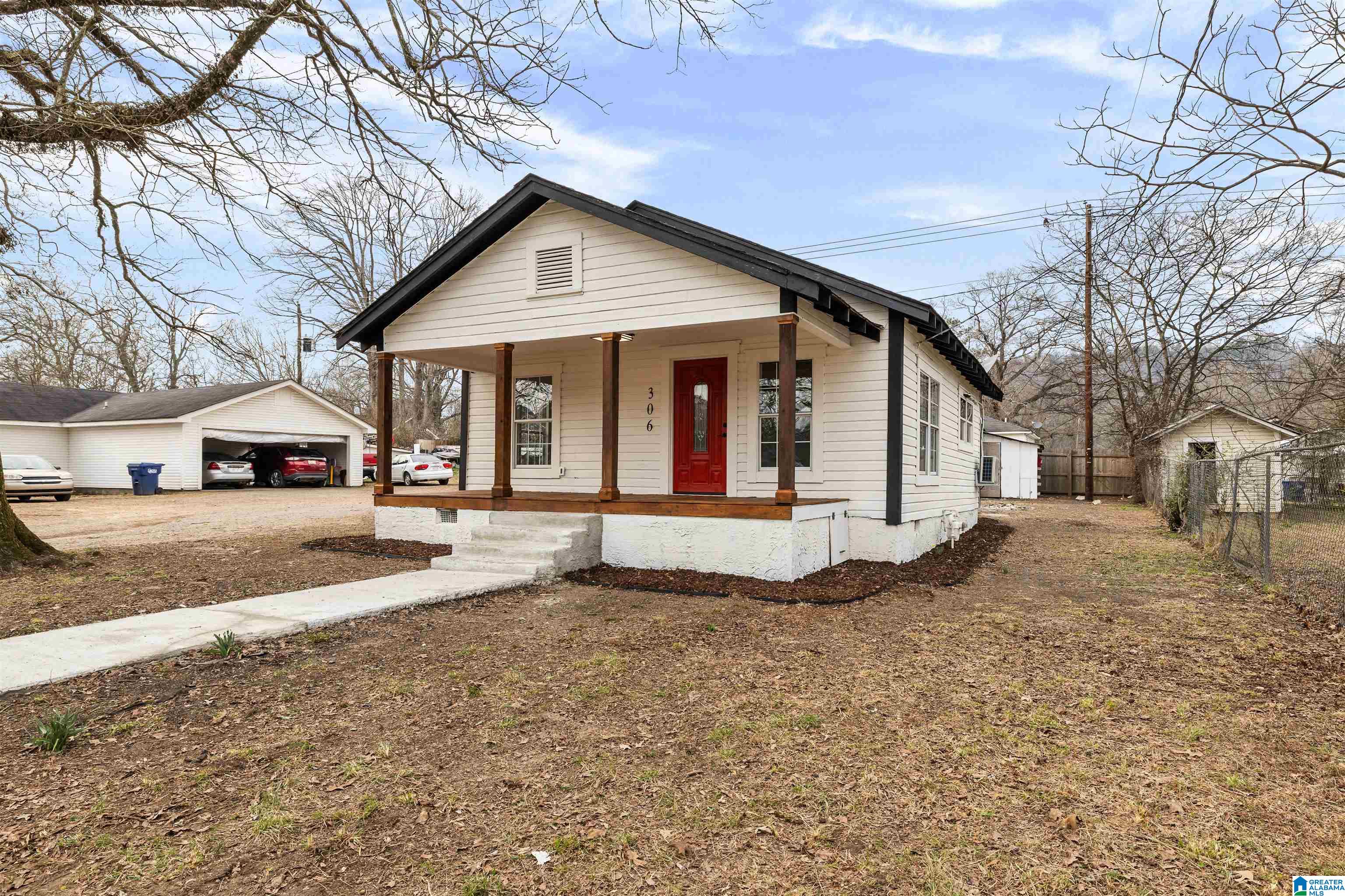 306 W ADAMS AVENUE W