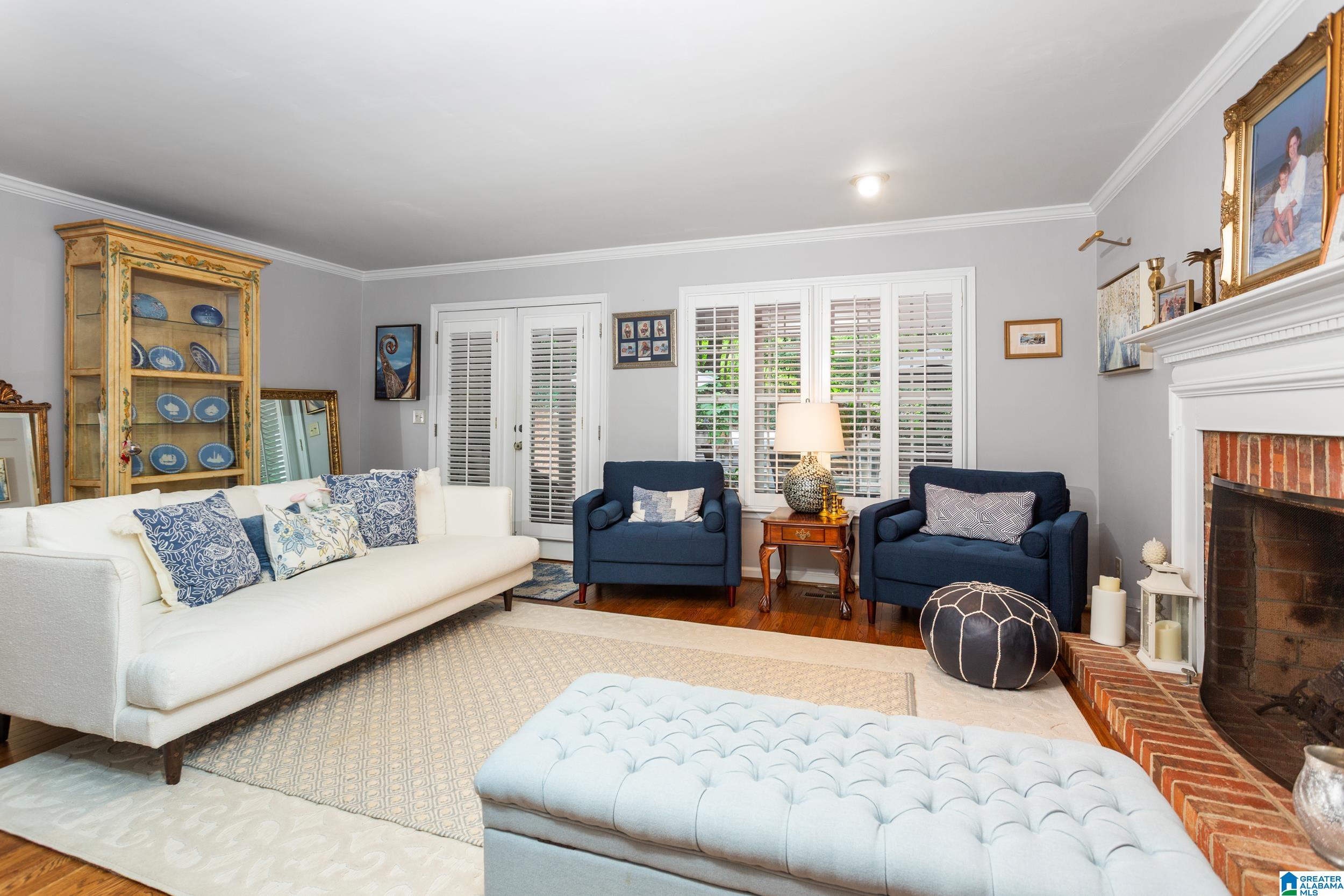 6 LANIER PLACE