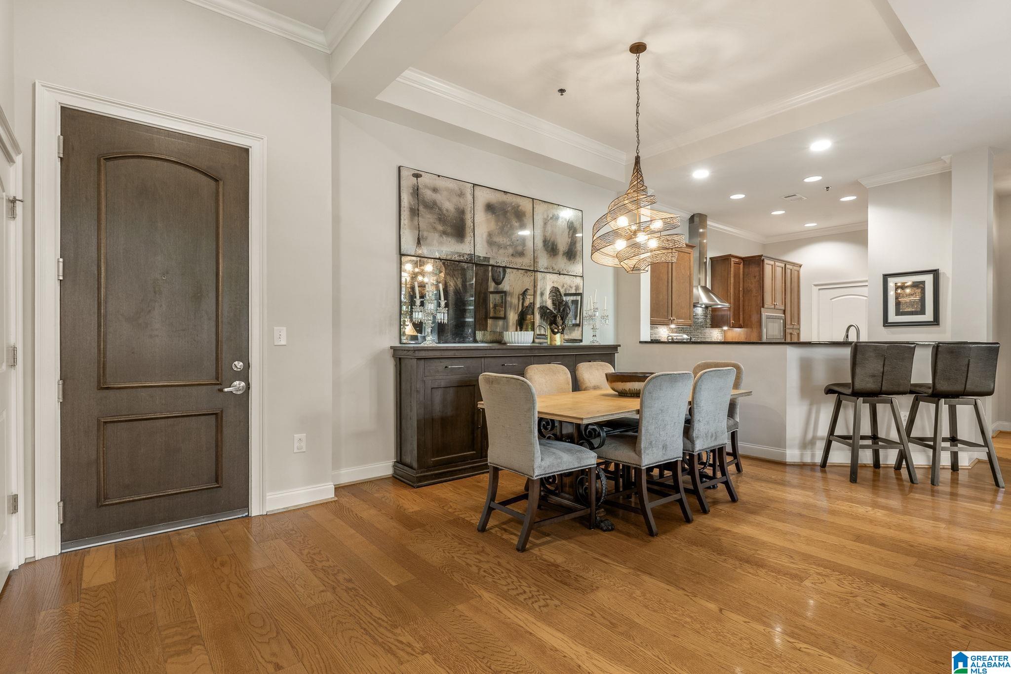 2600 HIGHLAND AVENUE S 102