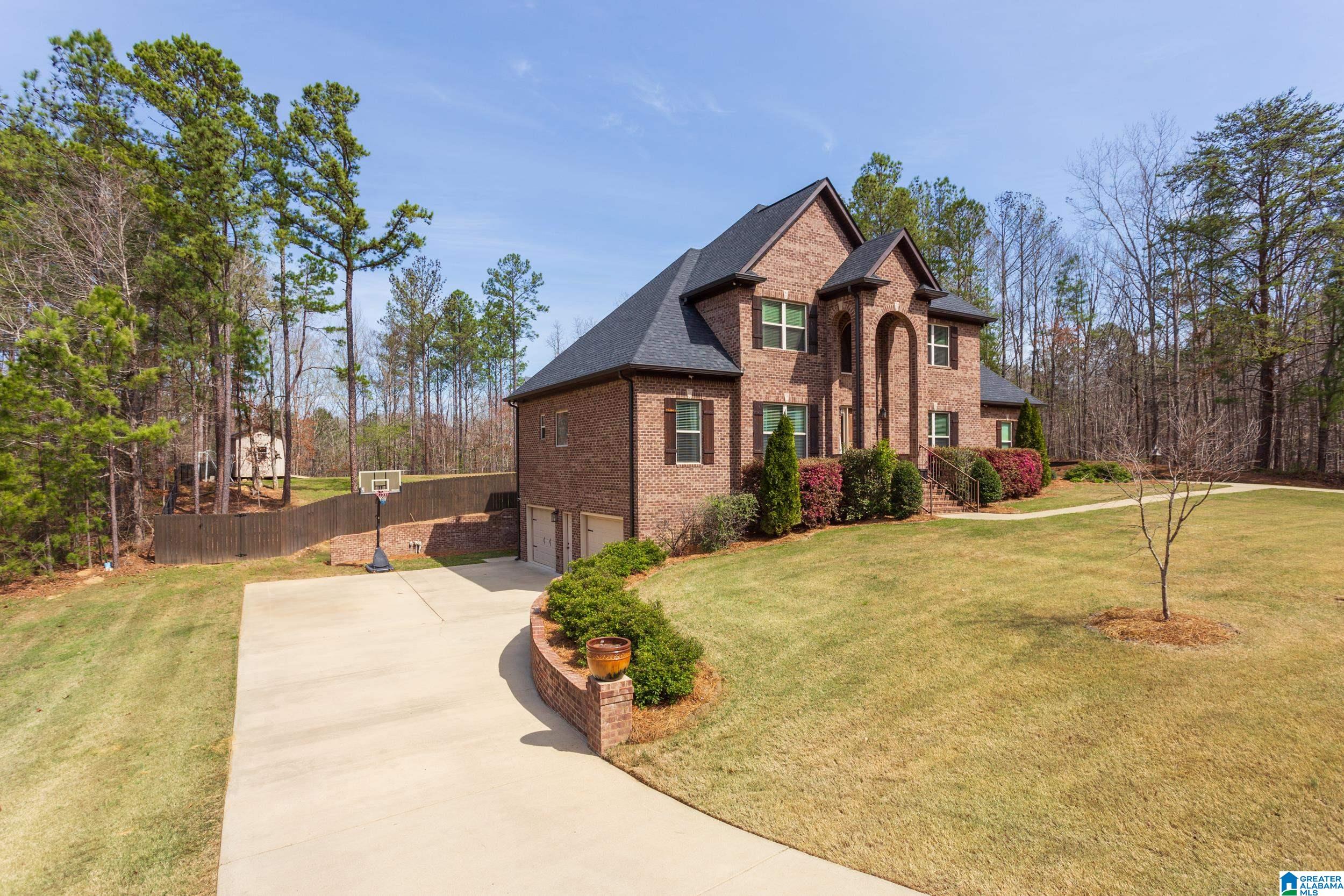 956 BLUE RIDGE WAY