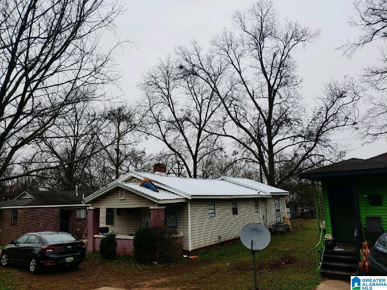 Photo 1 of 11 — 2408 LAWN AVENUE SW, BIRMINGHAM, AL 35211