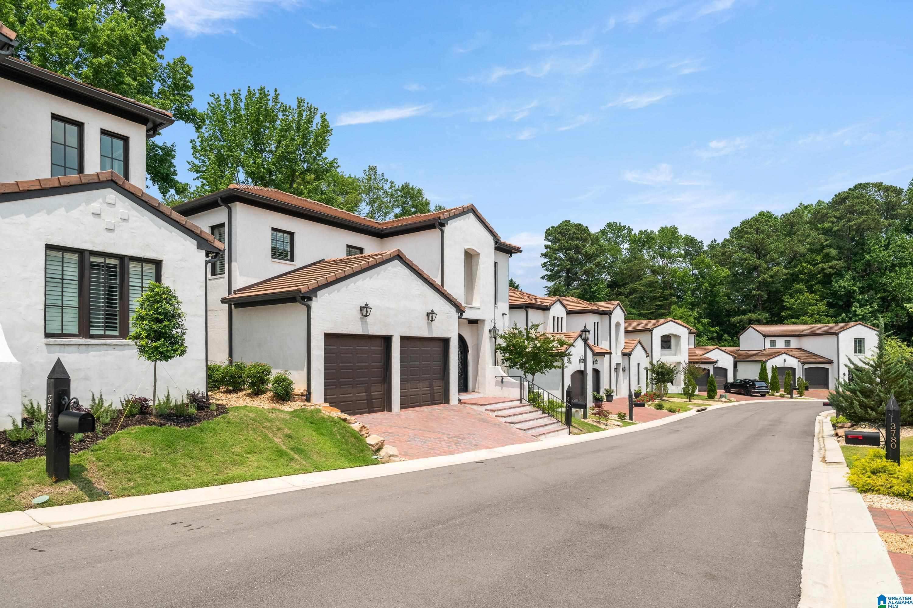 3781 VILLA DRIVE