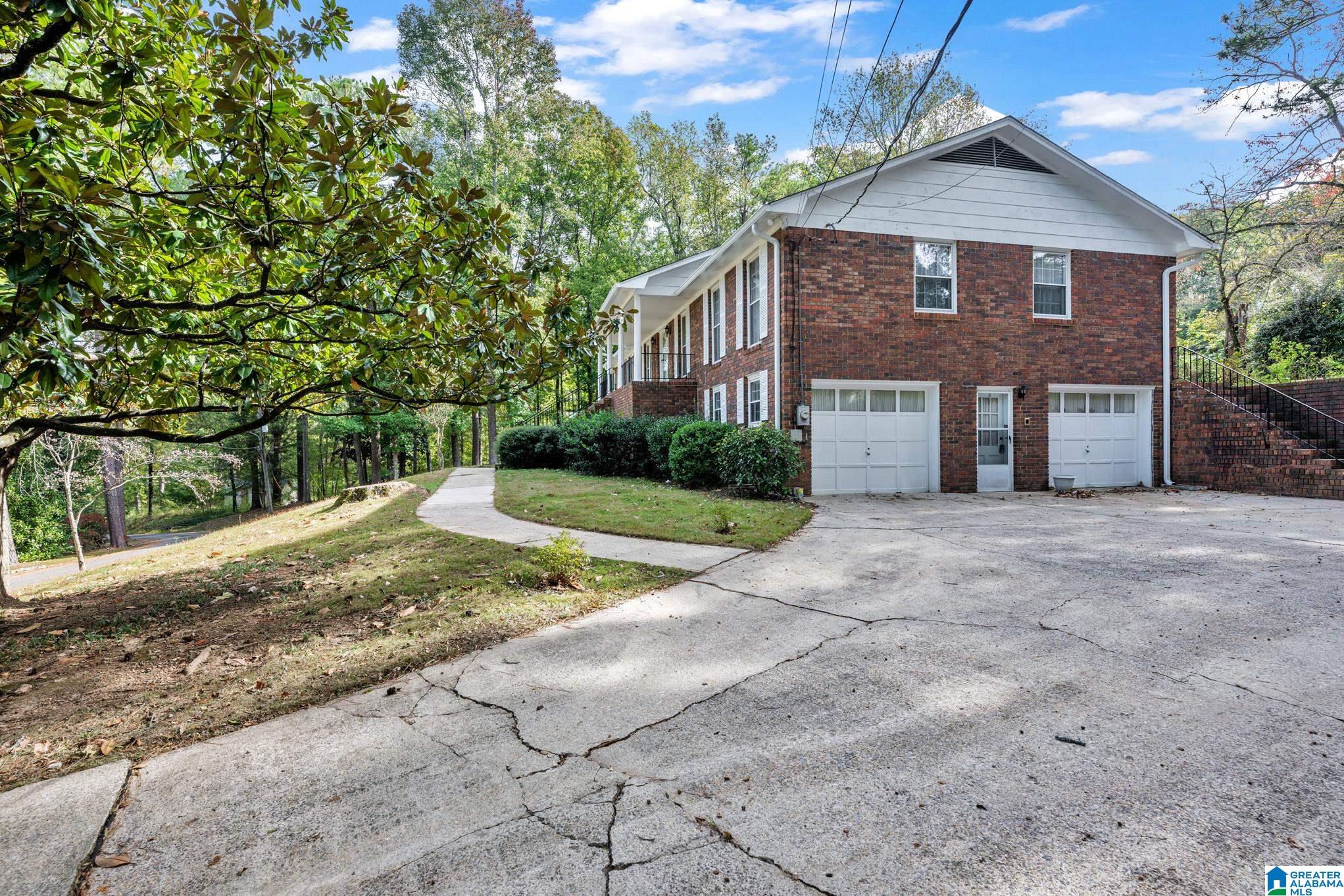 412 VALLEY LAKE DRIVE
