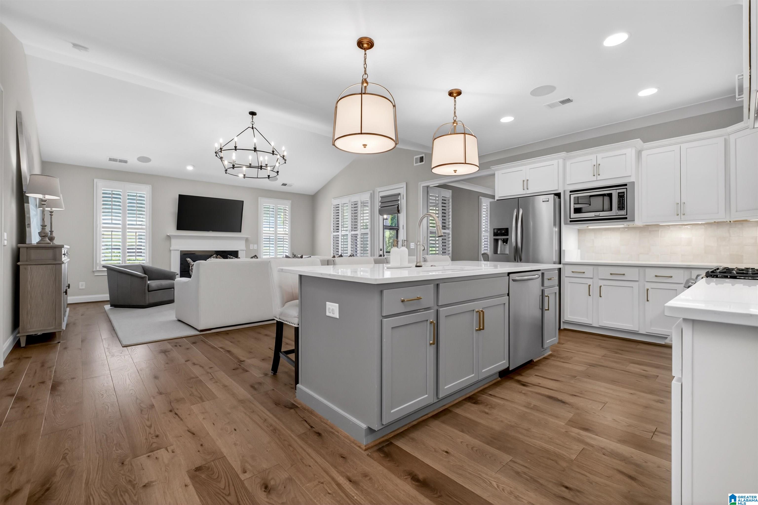 4717 JACKSON LOOP