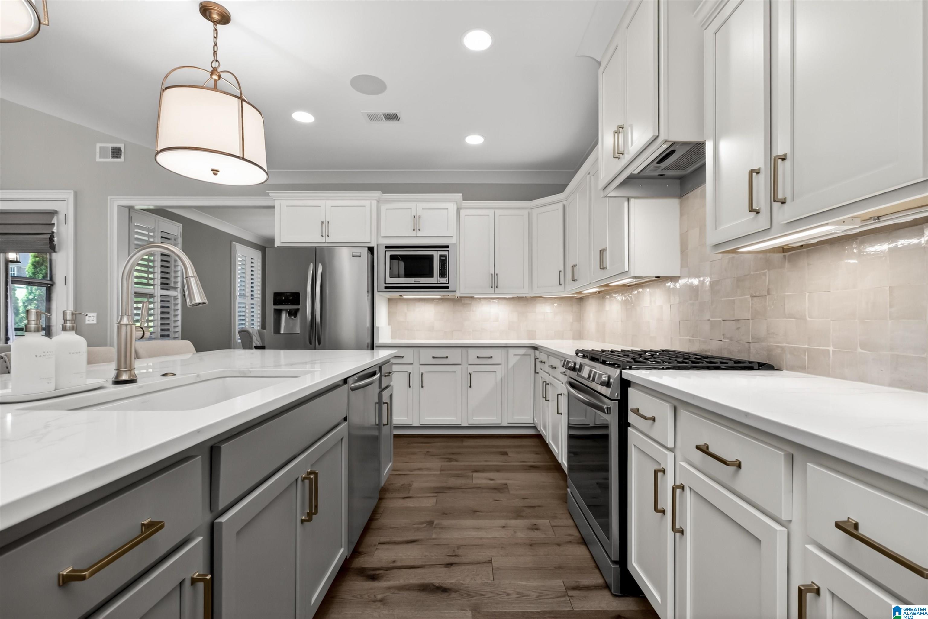 4717 JACKSON LOOP
