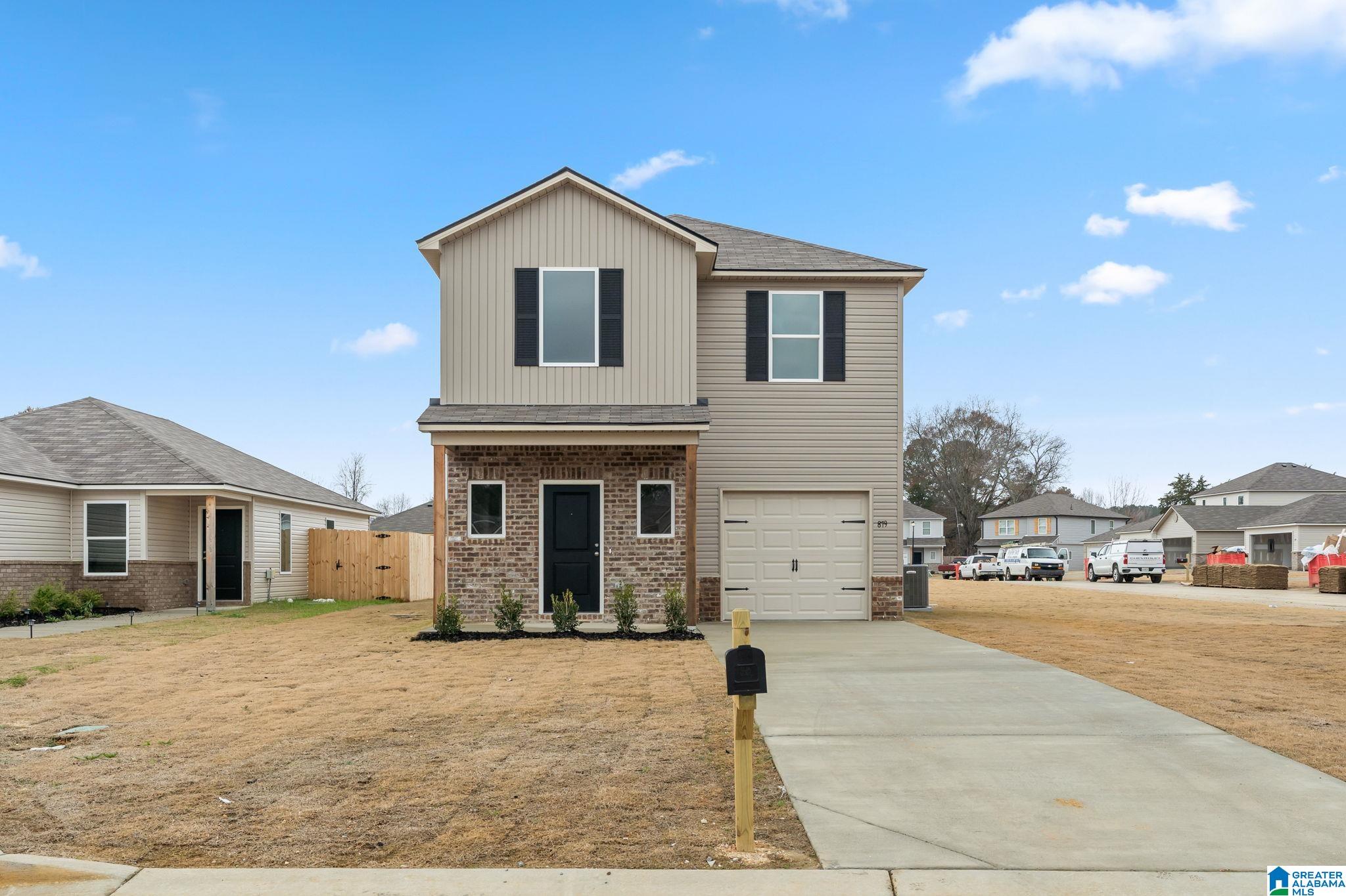 Photo 1 of 32 — 28 TAYLOR LANE, CHILDERSBURG, AL 35044