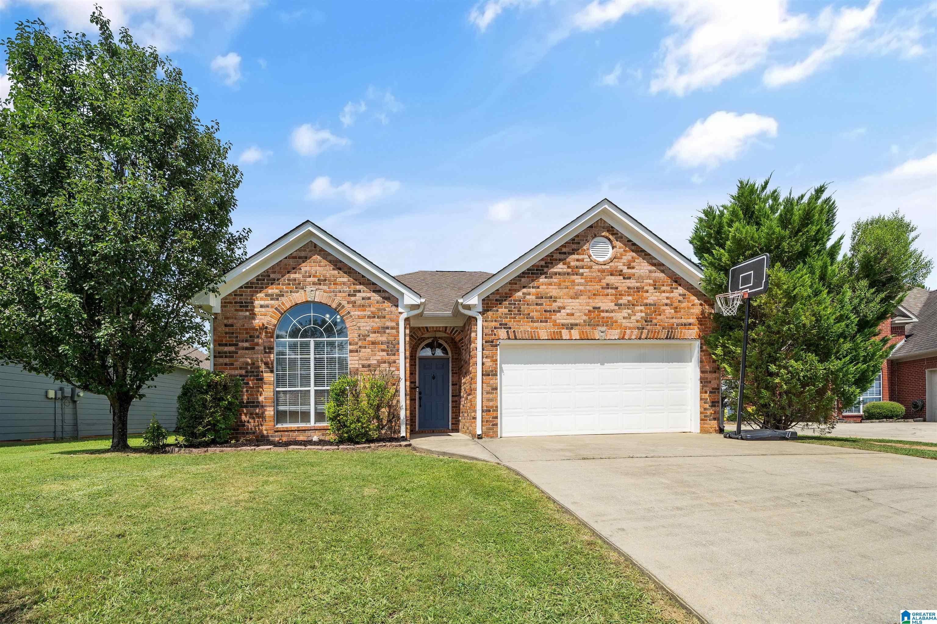 809 WATERFORD CIRCLE
