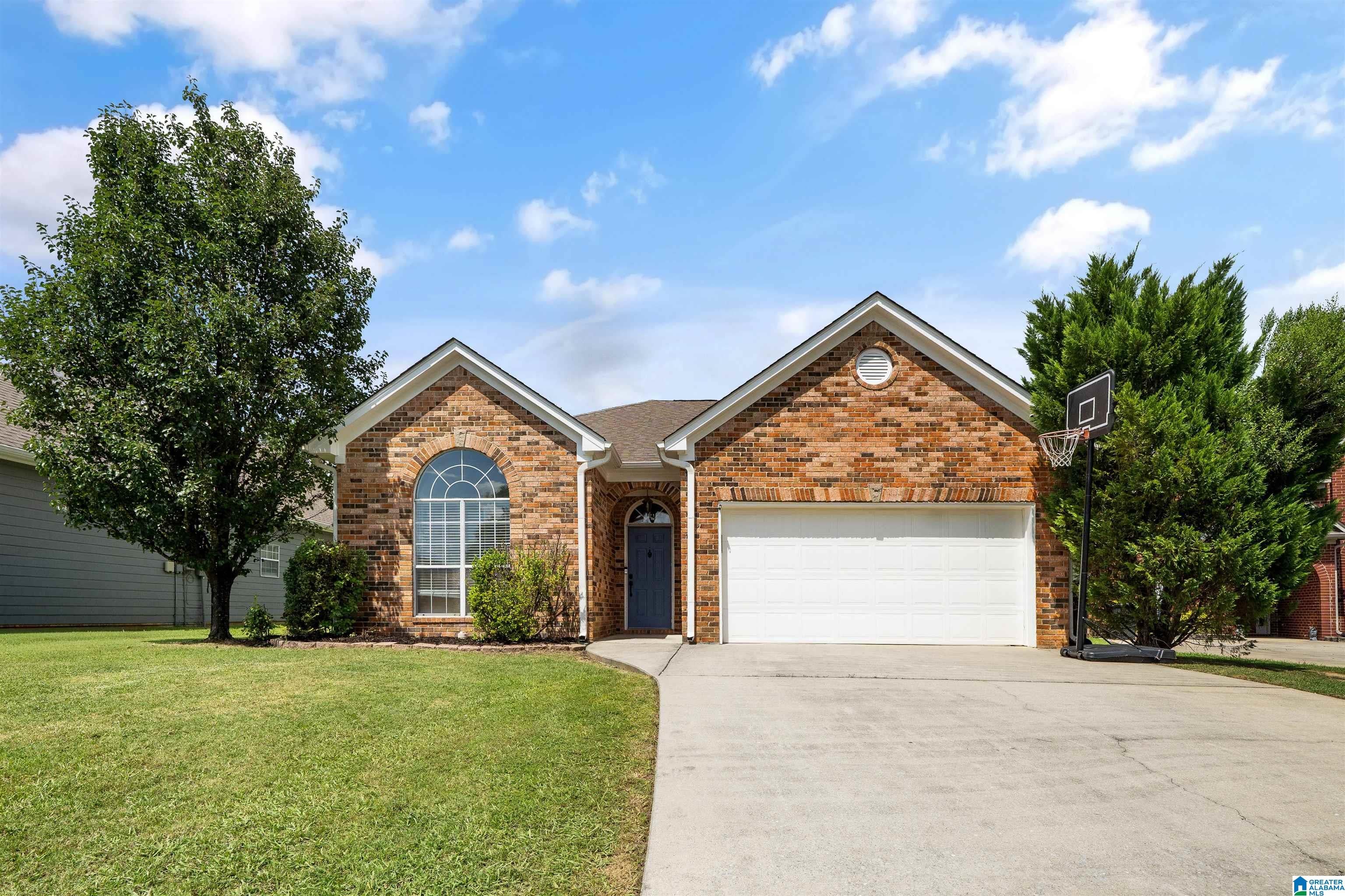 809 WATERFORD CIRCLE