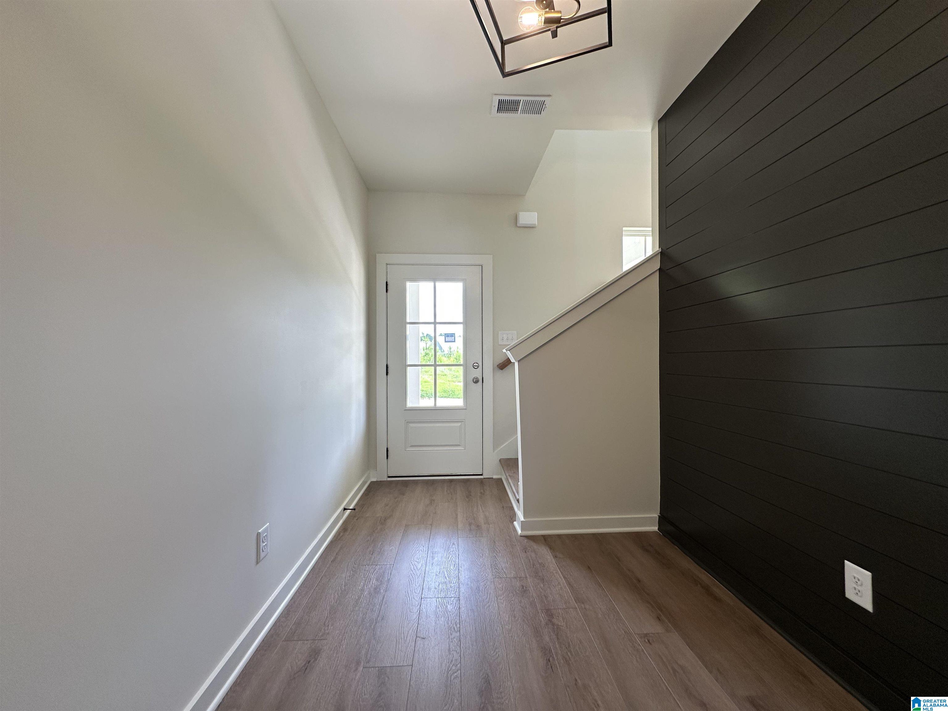 1008 UNALI TOWNES LOOP E