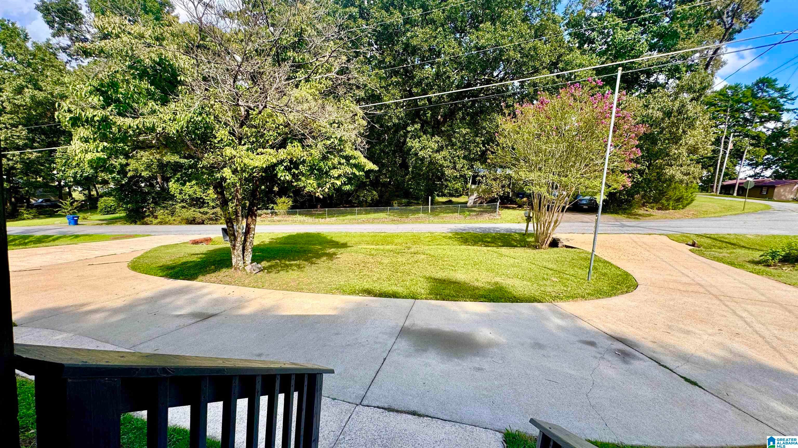 136 SOUTHMOOR CIRCLE