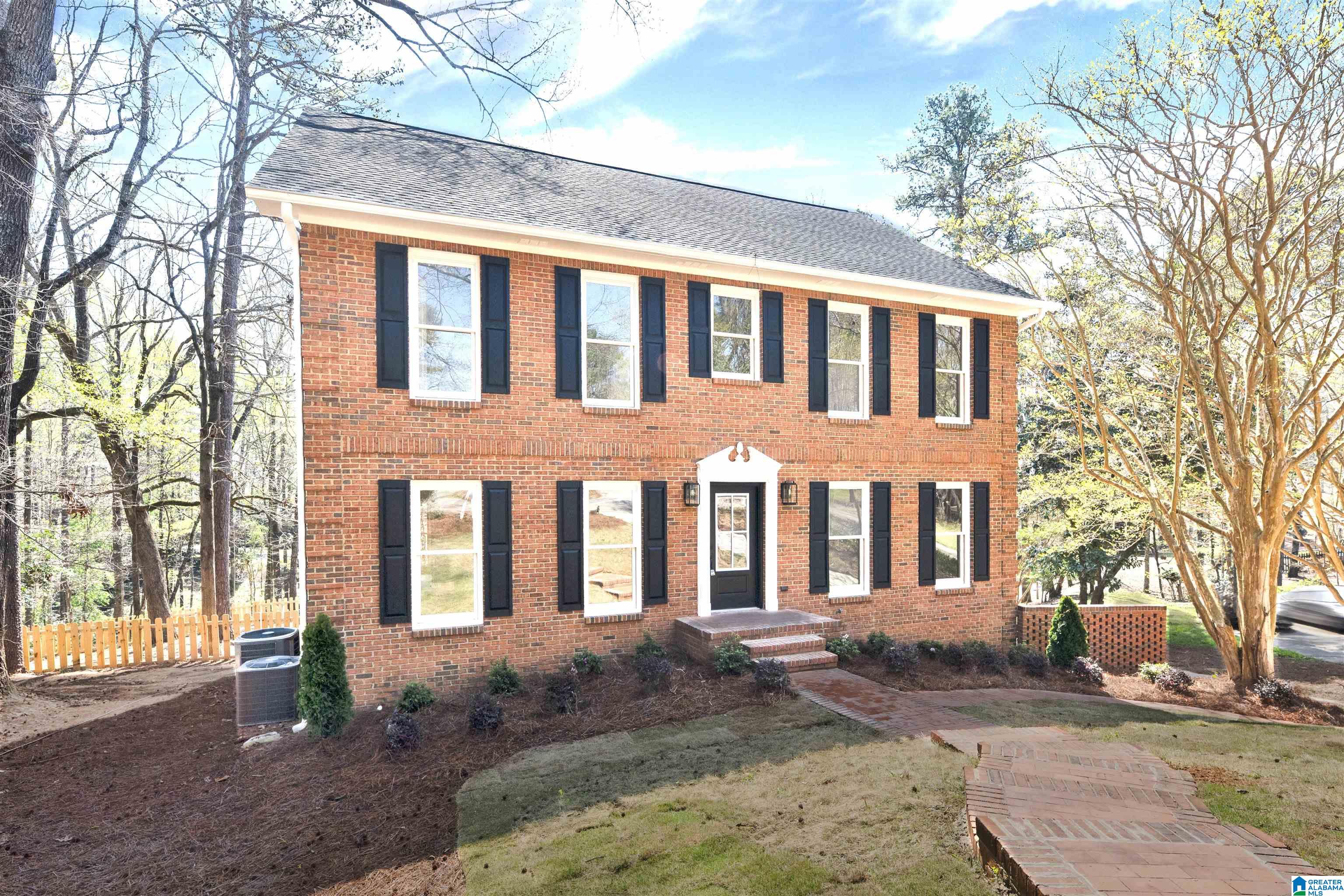 3201 BERKELEY LANE