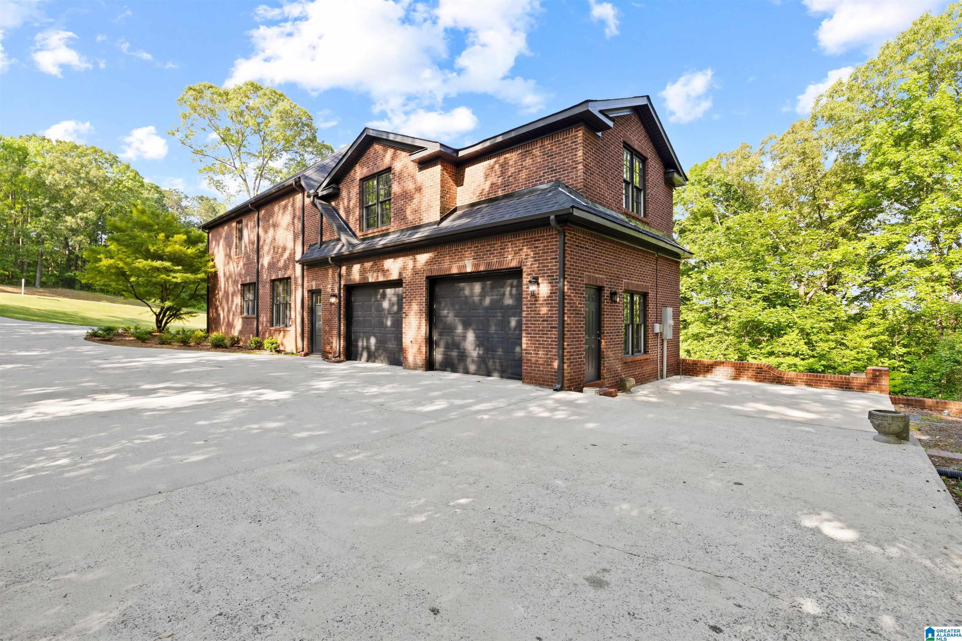 135 TOE RIVER LANE