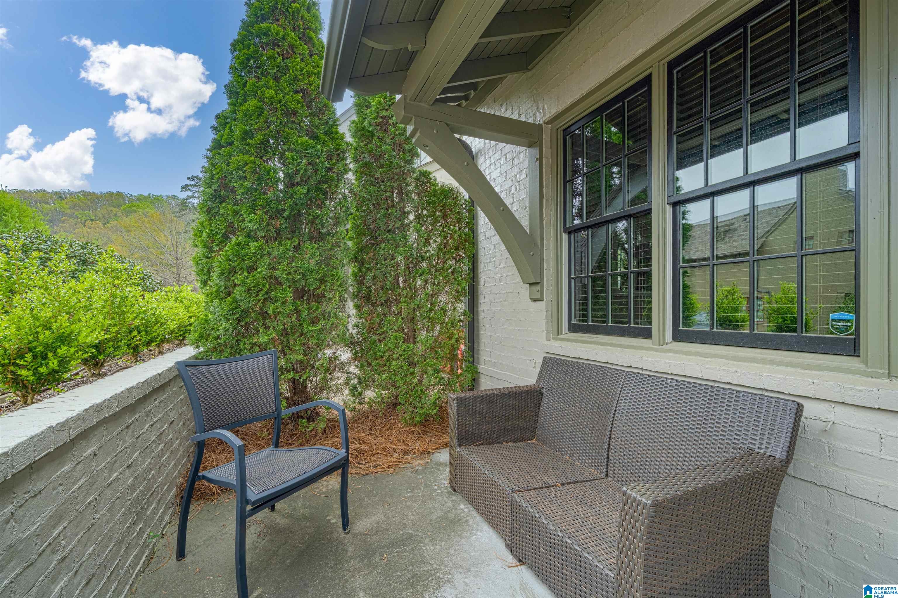 612 BARRISTERS COURT 612