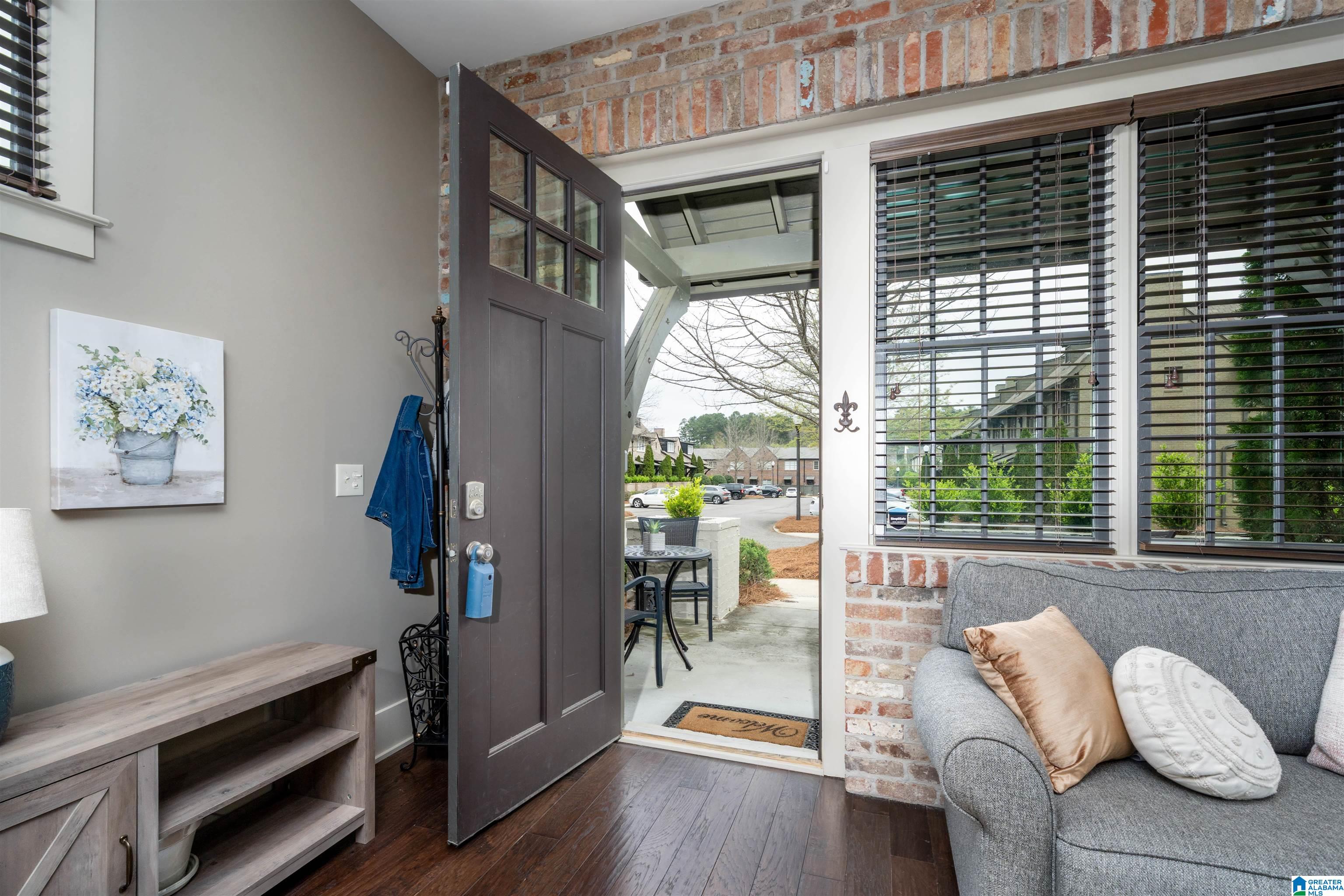 612 BARRISTERS COURT 612