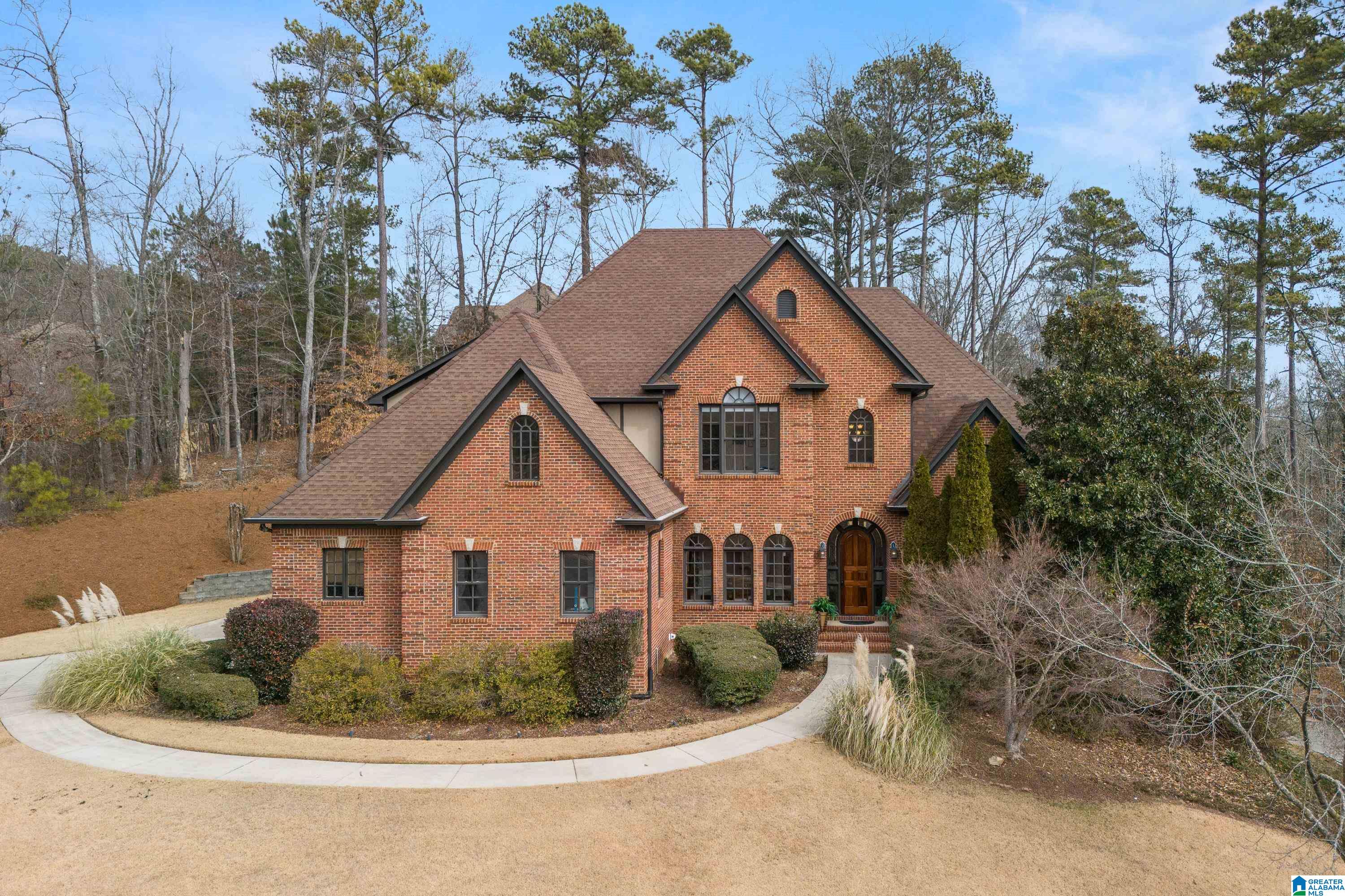 1061 GREYSTONE COVE DRIVE