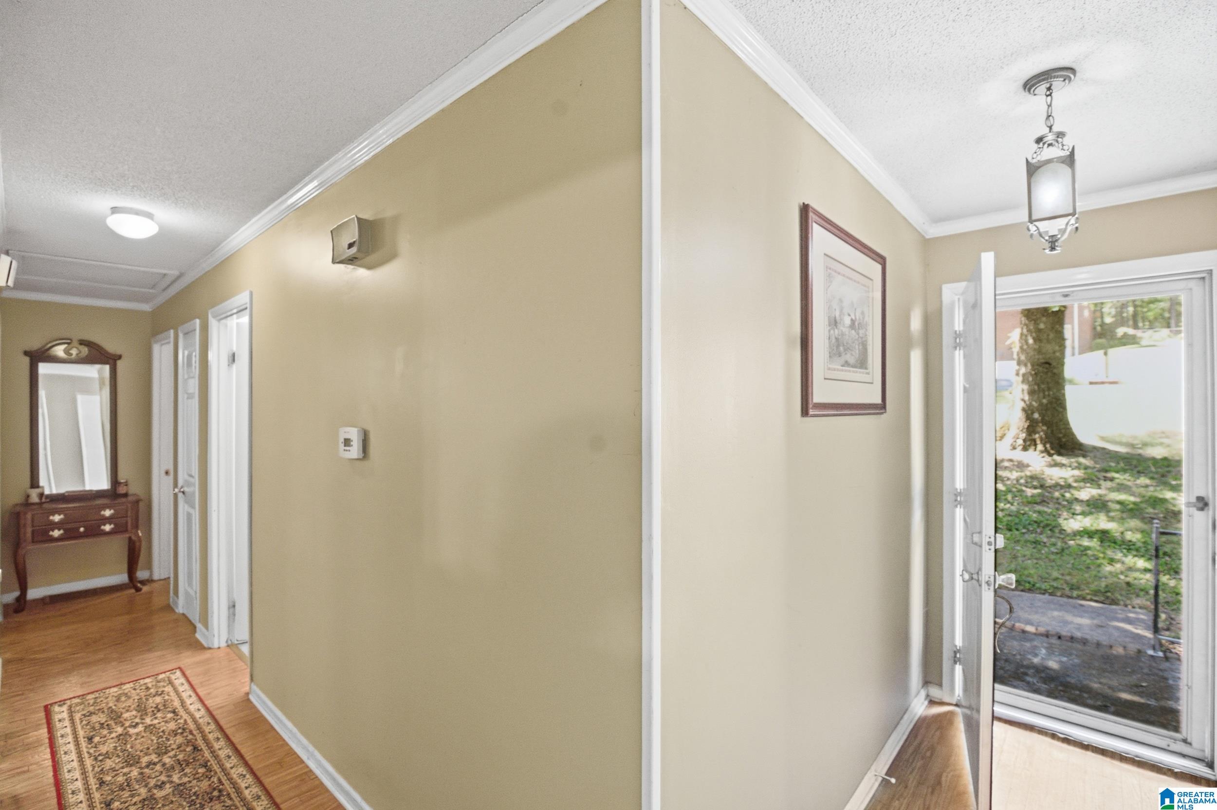 1577 BREWSTER CIRCLE