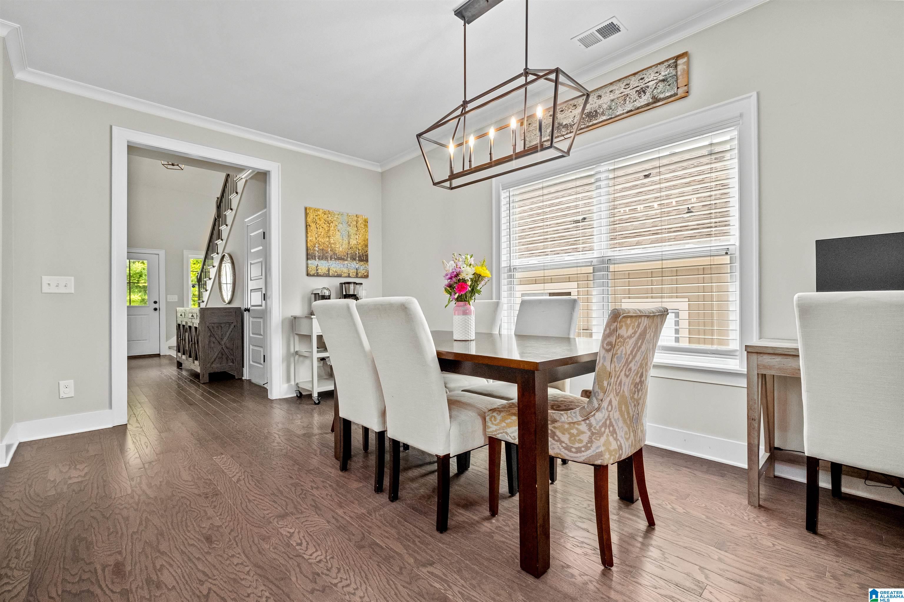 3930 CREST LANDING