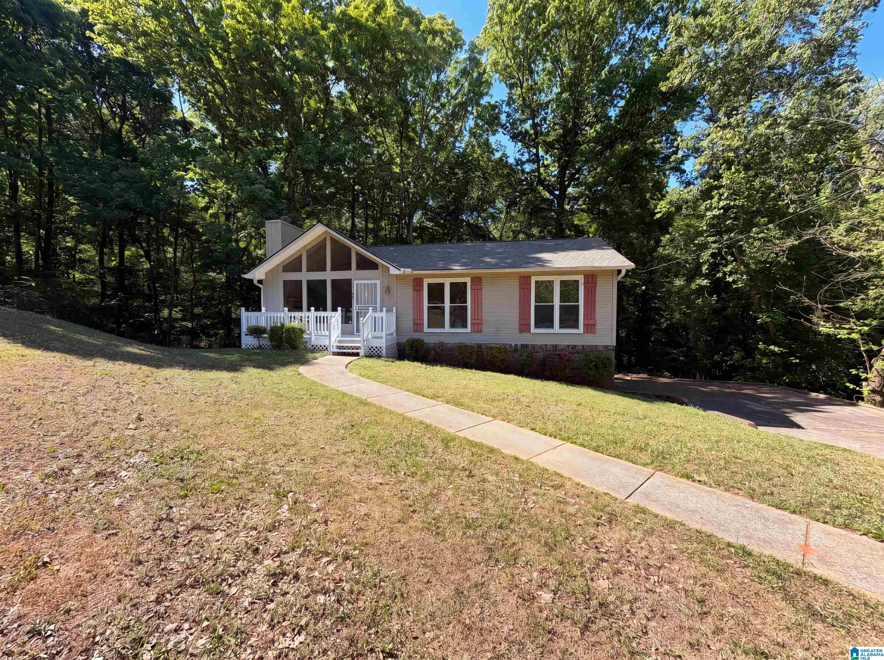 Photo 1 of 17 — 1500 SHADY OAK CIRCLE, BIRMINGHAM, AL 35235