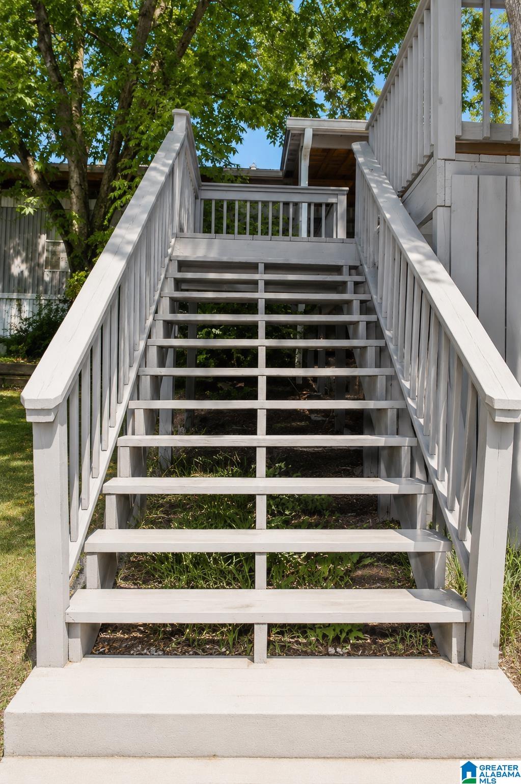 1080 WATERFRONT CIRCLE