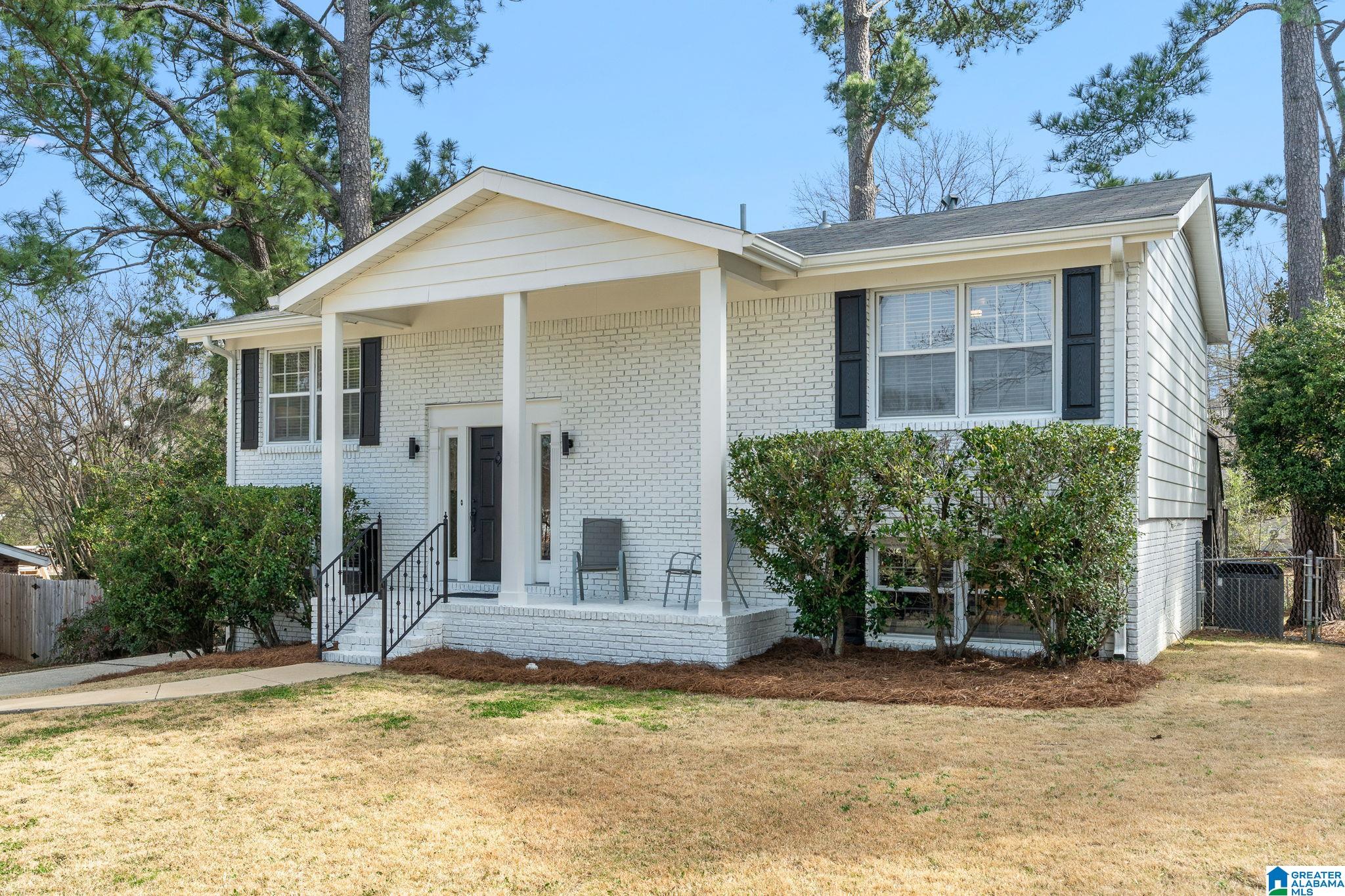 1084 SHERBROOKE DRIVE