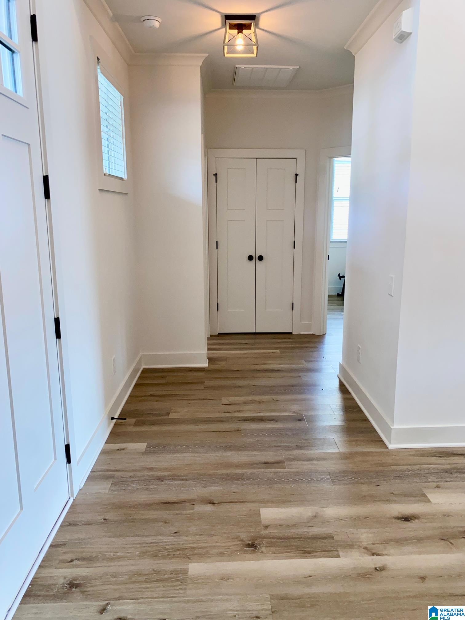1052 NORMAN DRIVE