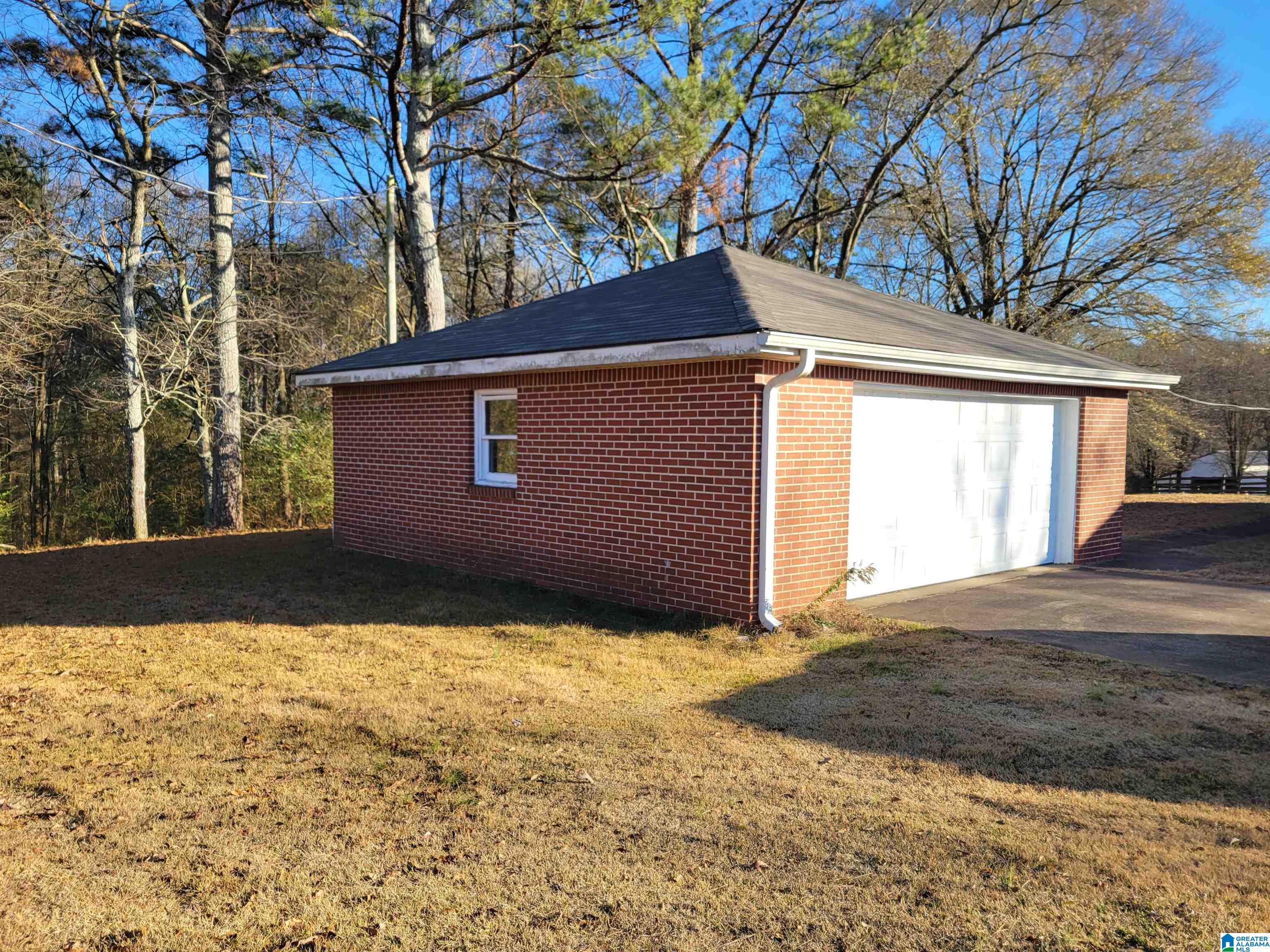 415 COUNTY ROAD 1749