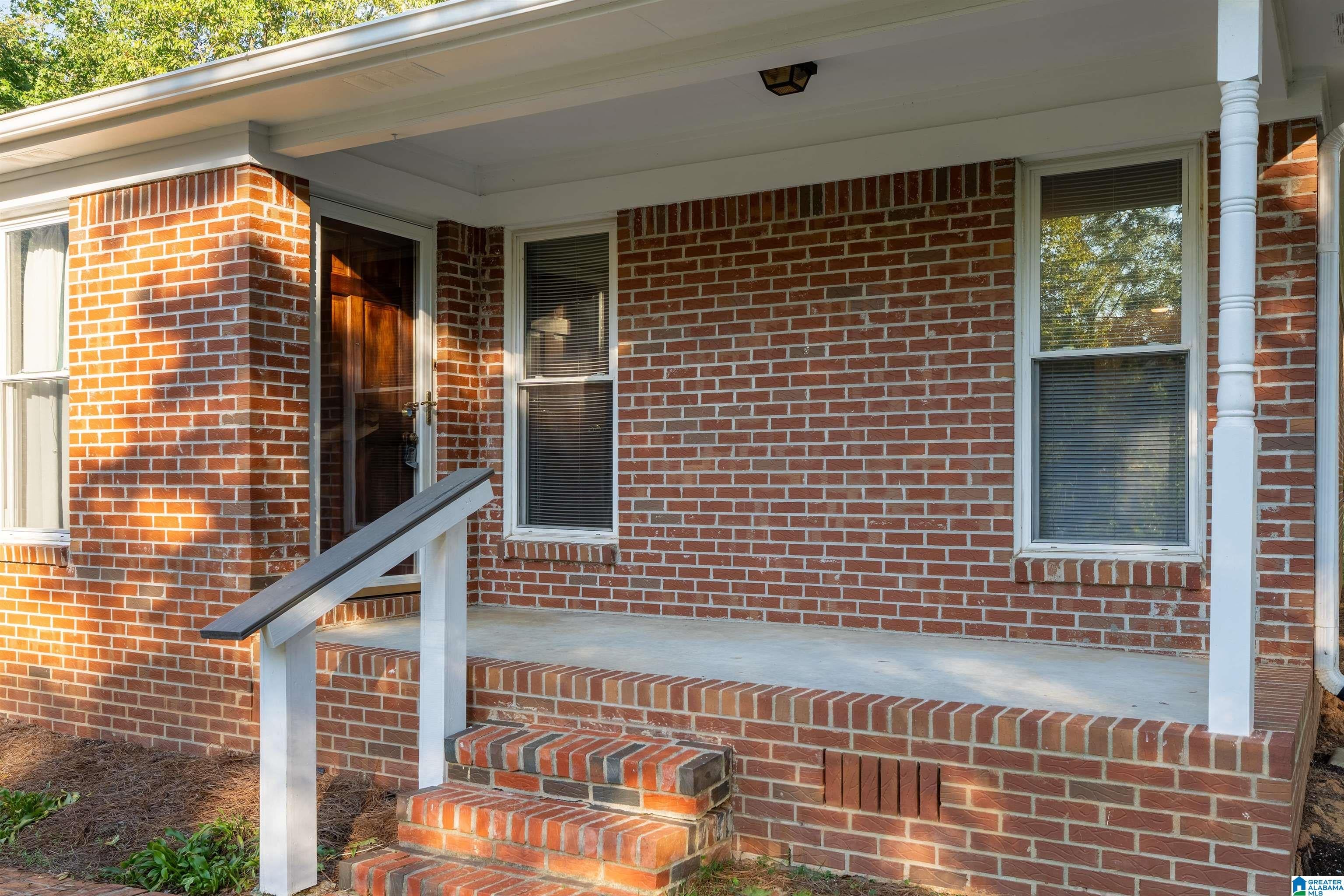 8441 AZALEA DRIVE