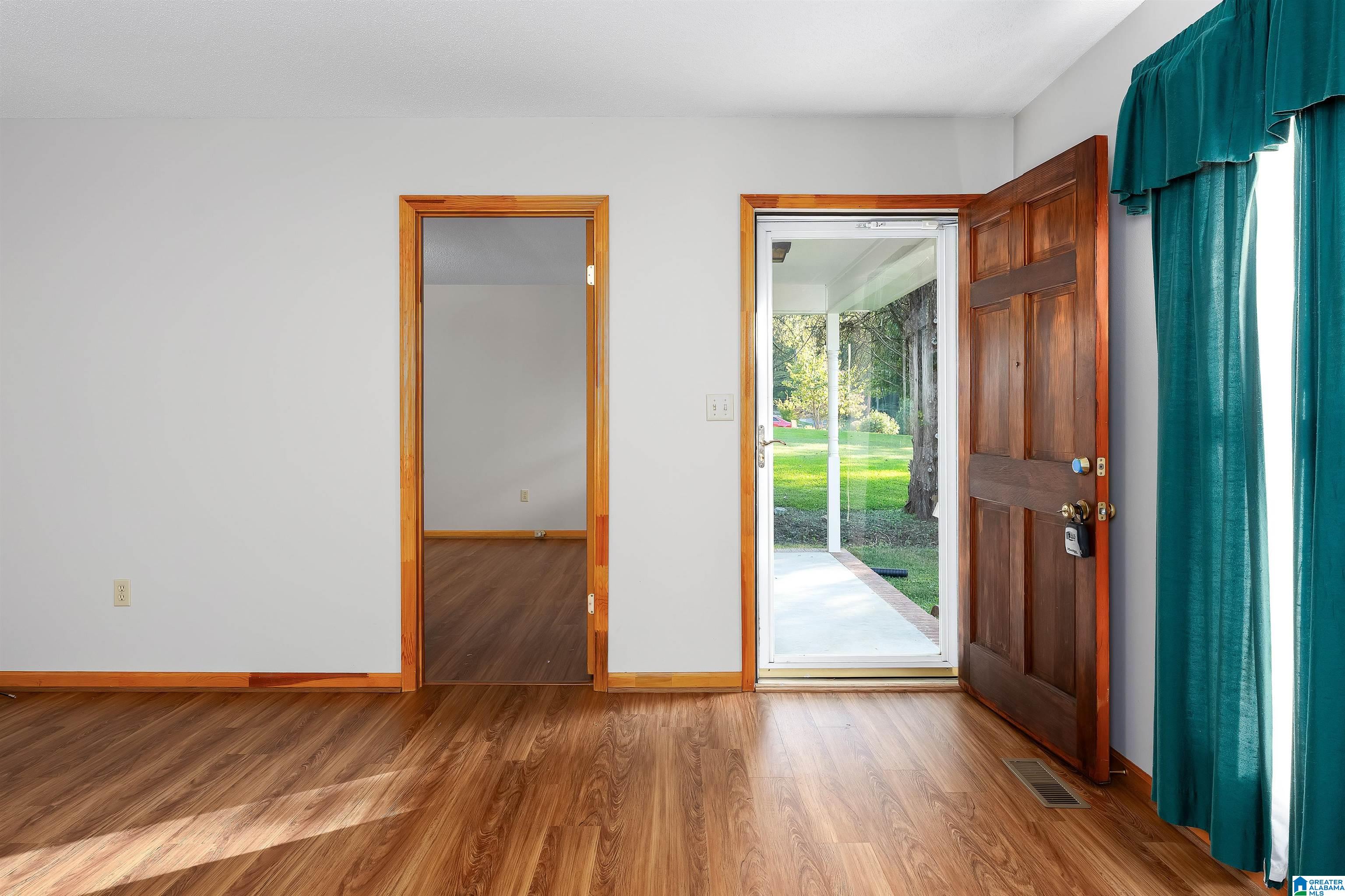 8441 AZALEA DRIVE