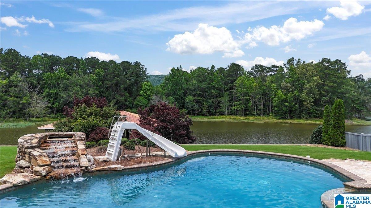2400 SUMMERCHASE DRIVE