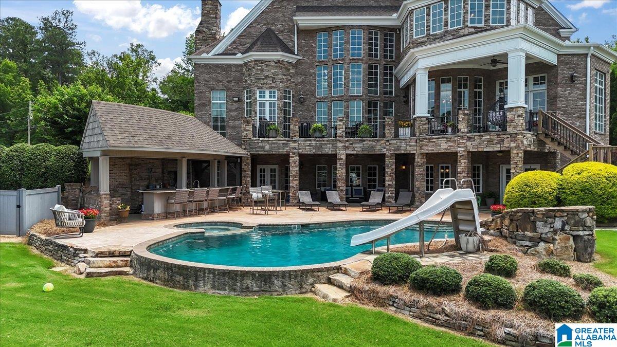 2400 SUMMERCHASE DRIVE
