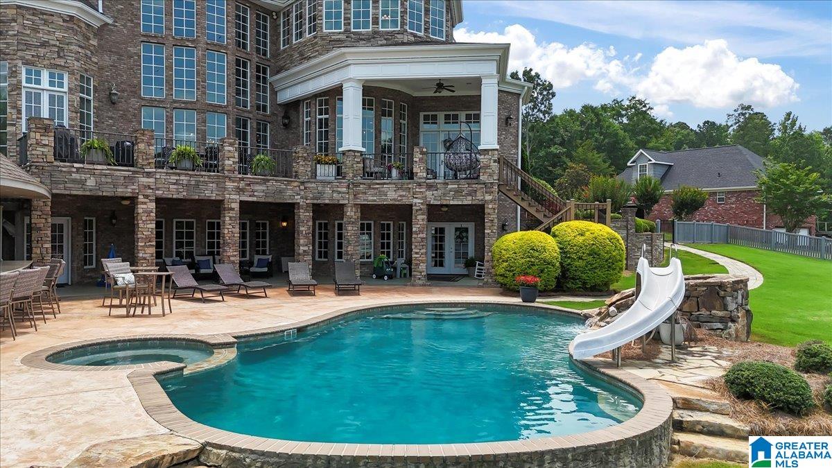 2400 SUMMERCHASE DRIVE