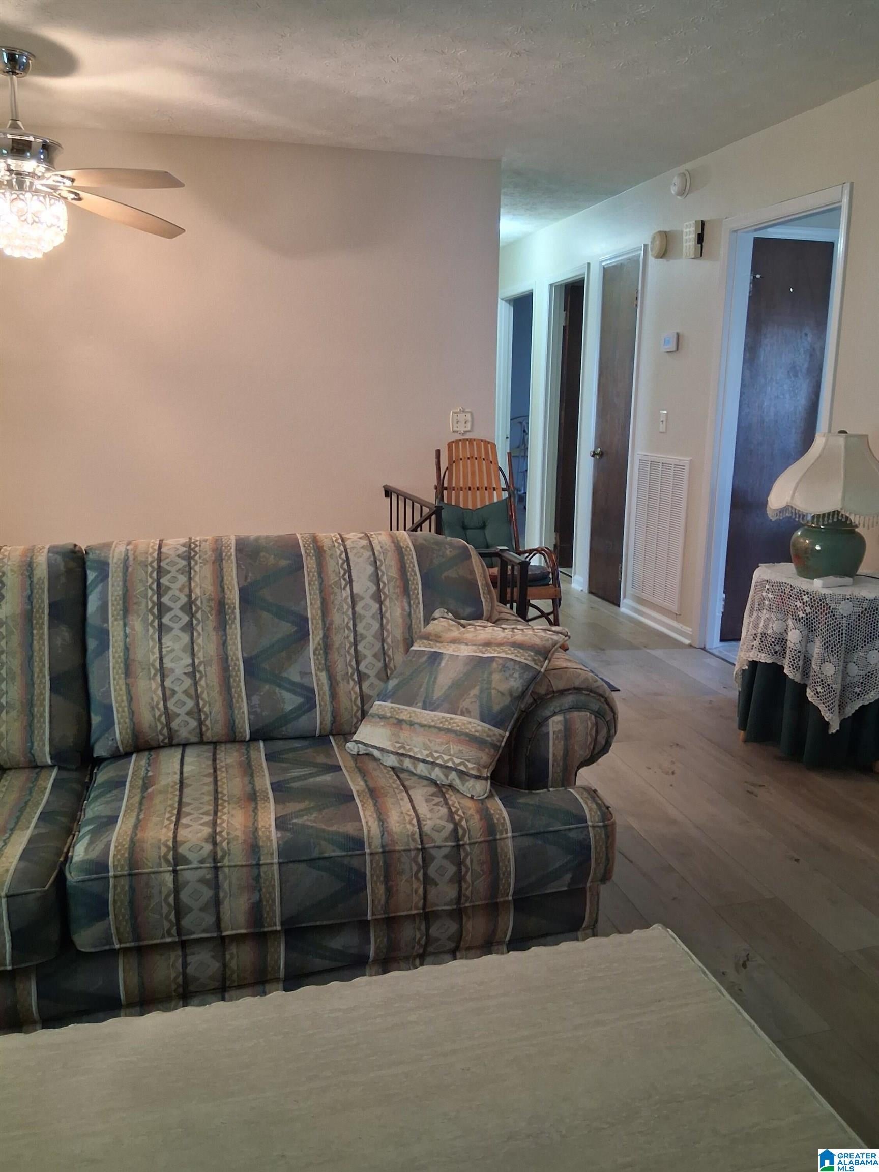 1306 POINTER DRIVE SW