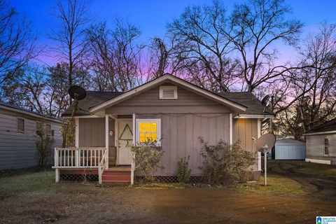 1712 LONG 14TH STREET N BESSEMER AL 35020