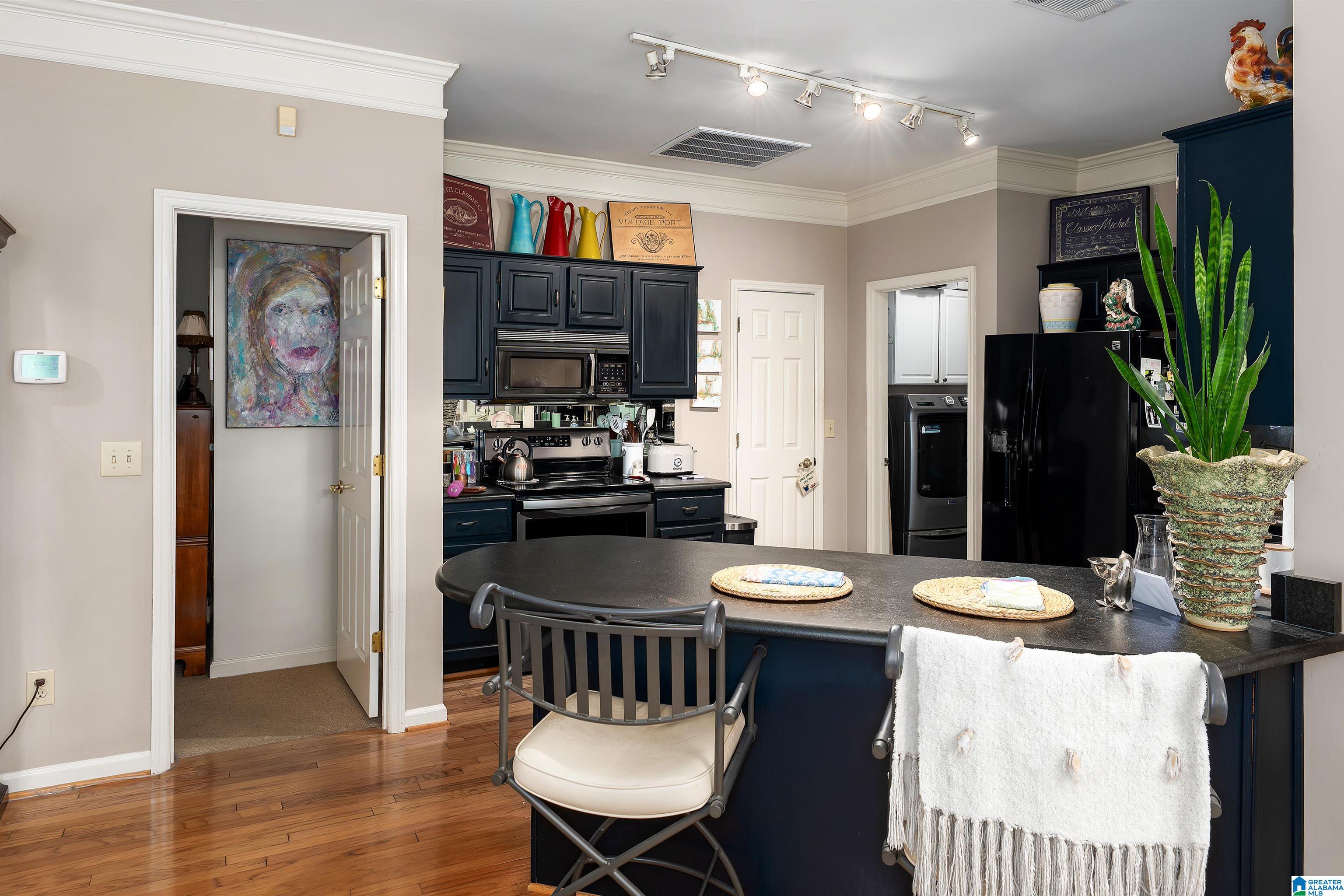 4588 LAKE VALLEY DRIVE