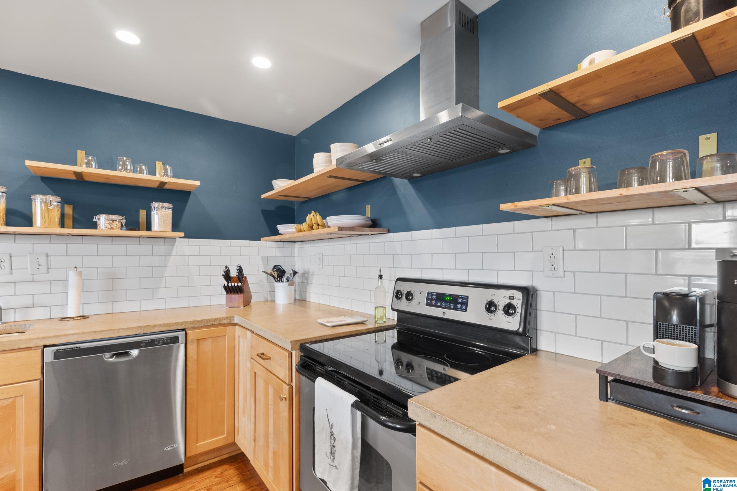 2318 1ST AVENUE N 401