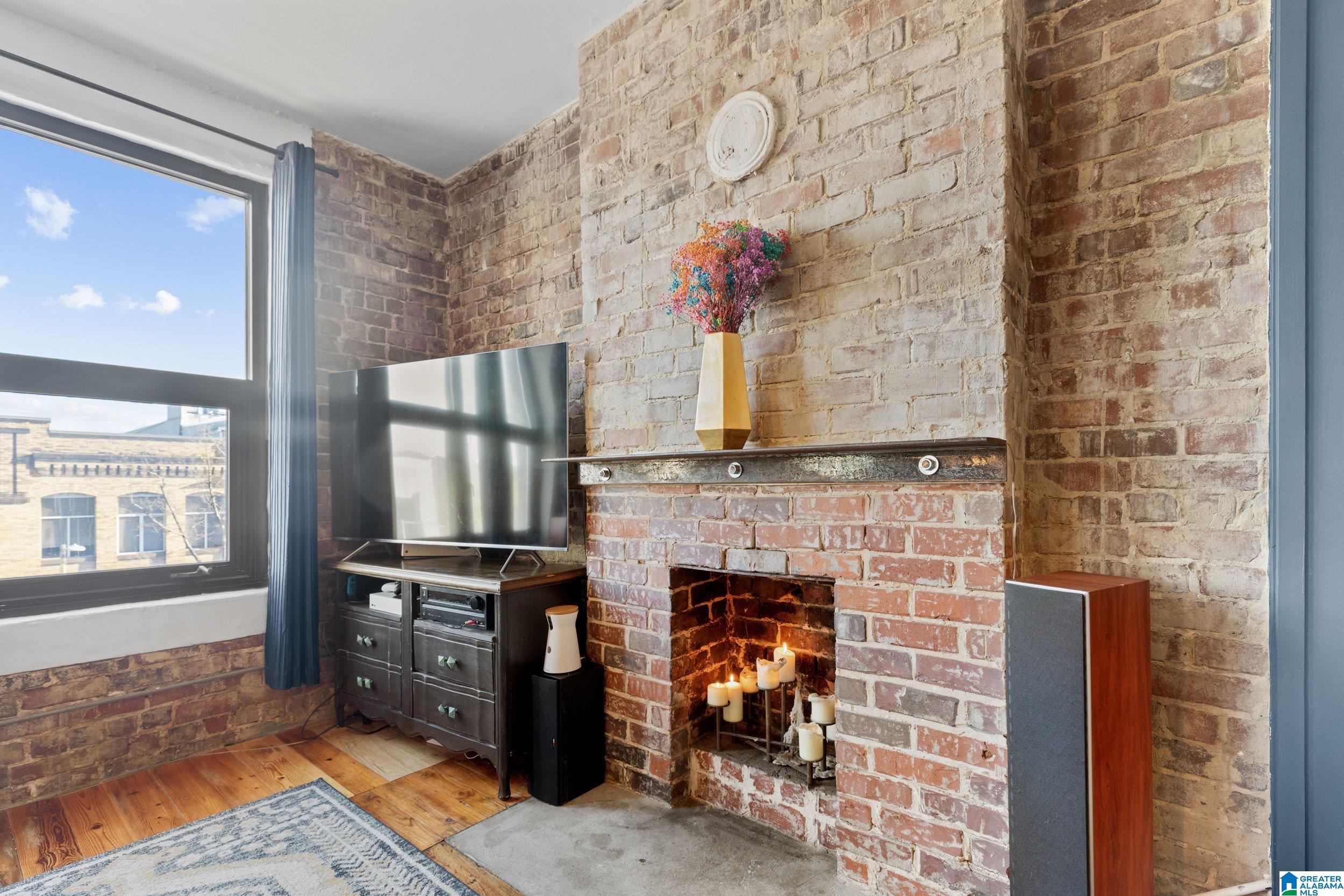 2318 1ST AVENUE N 401