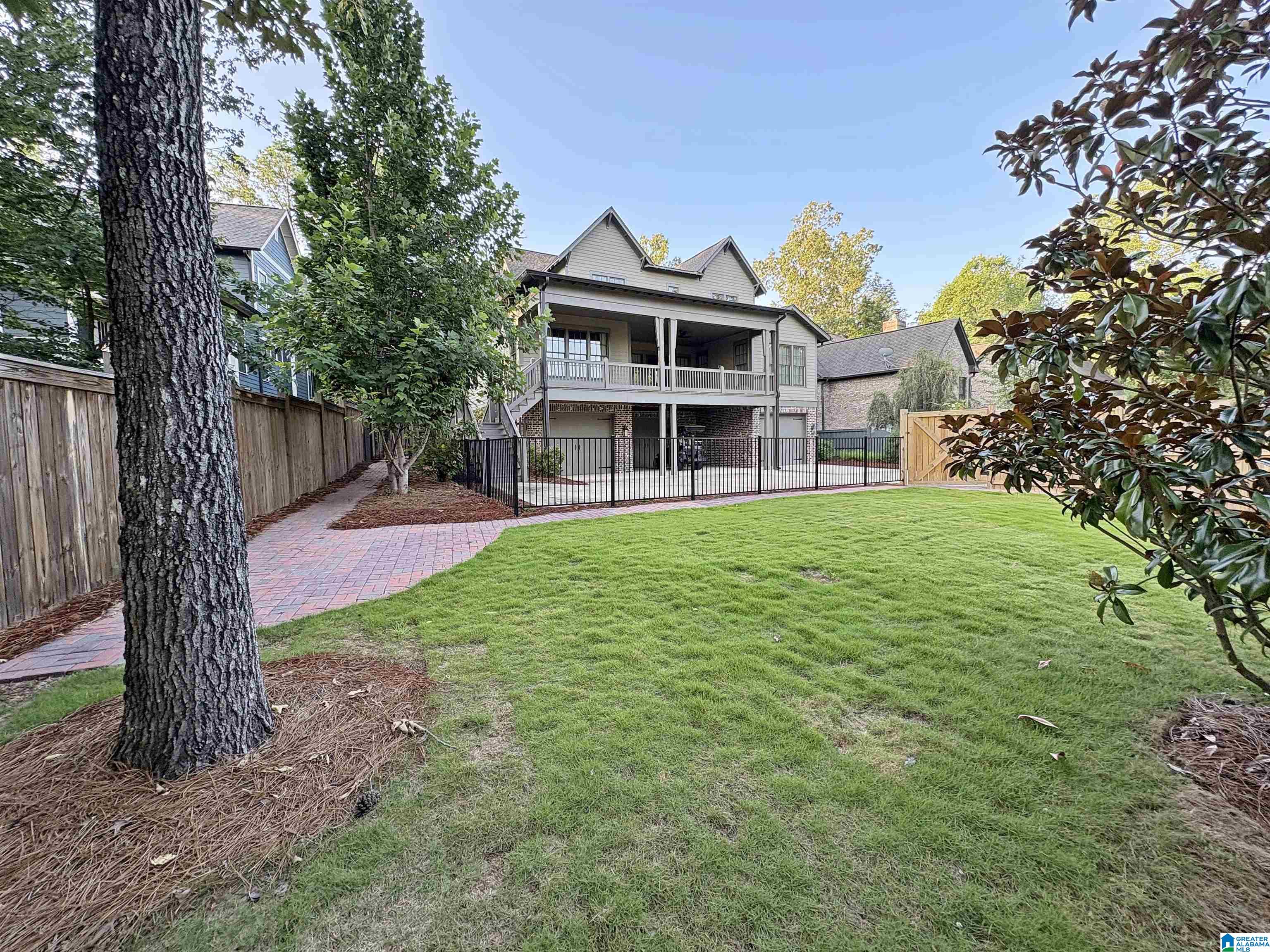 115 PERRY PLACE